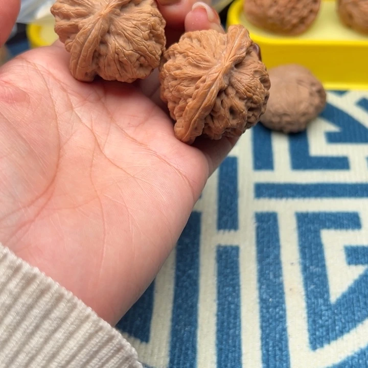 吊坠桃核文玩金公子