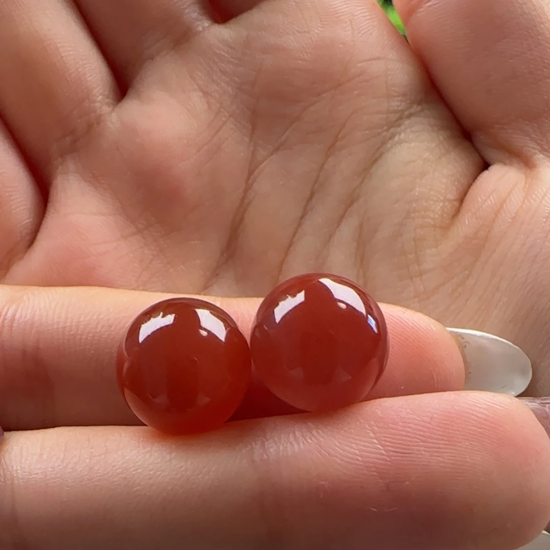 南红玛瑙未镶嵌对珠12.1有马牙有洞纹