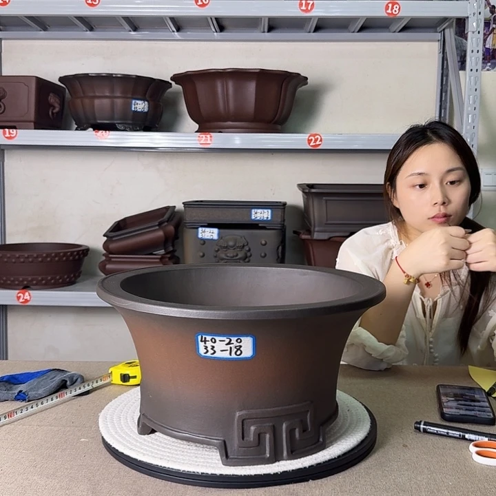 紫砂花盆紫砂花开