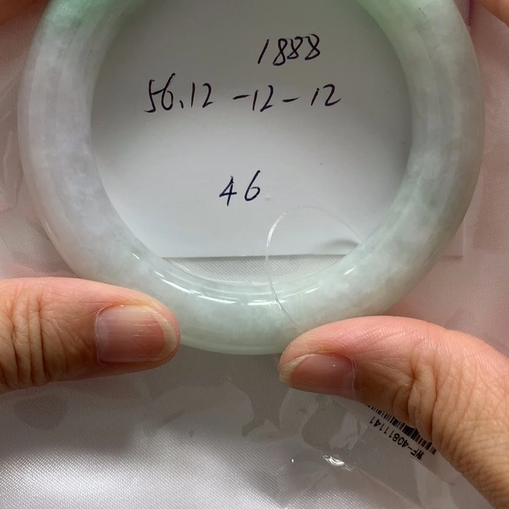 翡翠未镶嵌手镯46