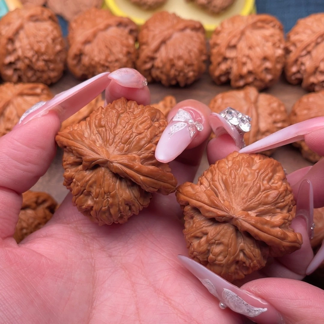 文***码文玩核桃把件全品白狮子43标价