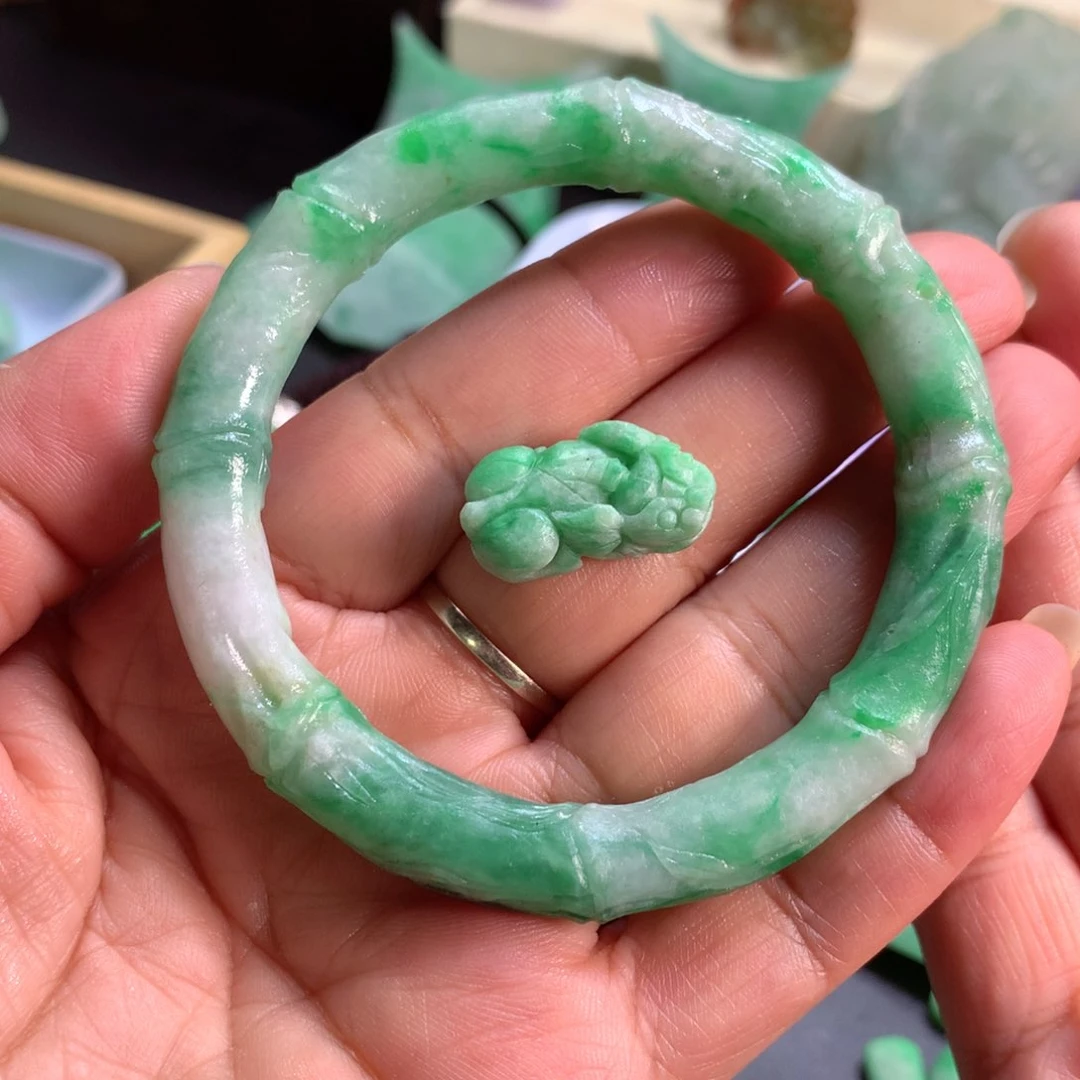 未镶嵌定制翡翠e*a翡翠