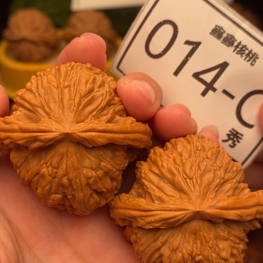 把件文玩核桃白狮47……