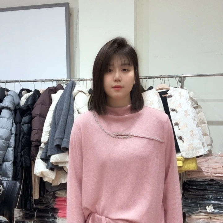 梦***涵芮娜依莲！！！！！！！！