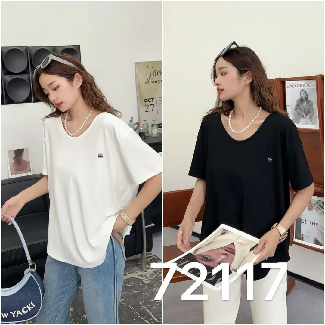72117女款前小字母标时尚百搭短袖T恤