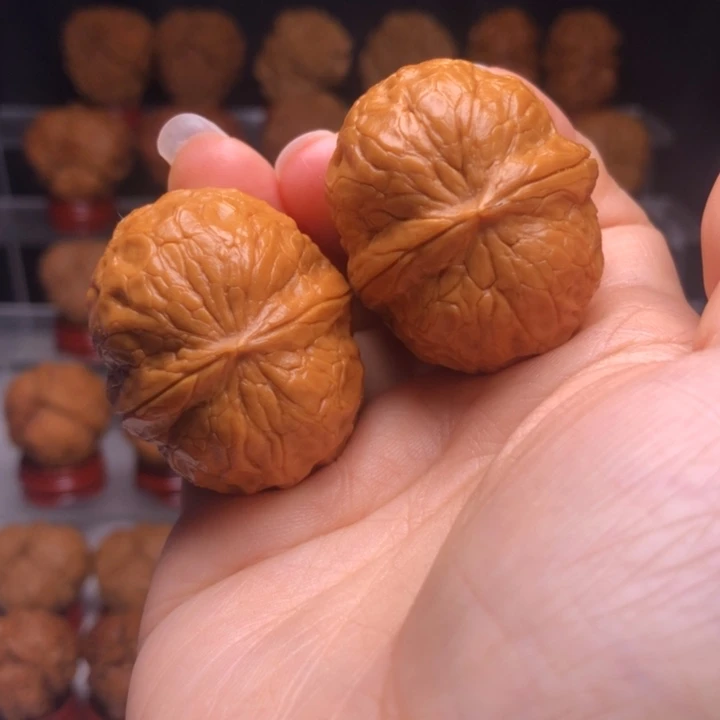 文玩核桃吊坠5粗筋瓷娃娃