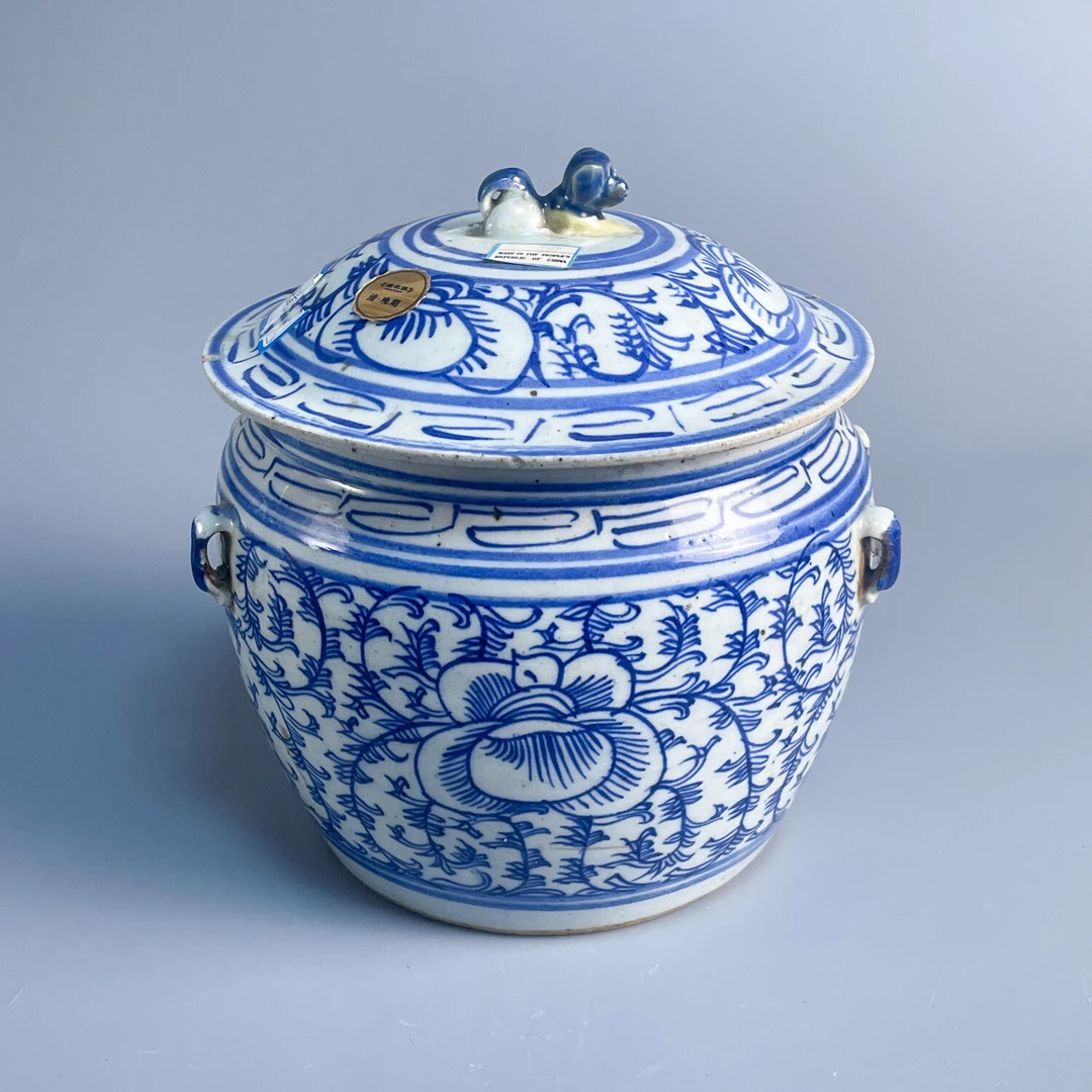 清晚期青花缠枝莲纹四系盖罐-M25LR001B76