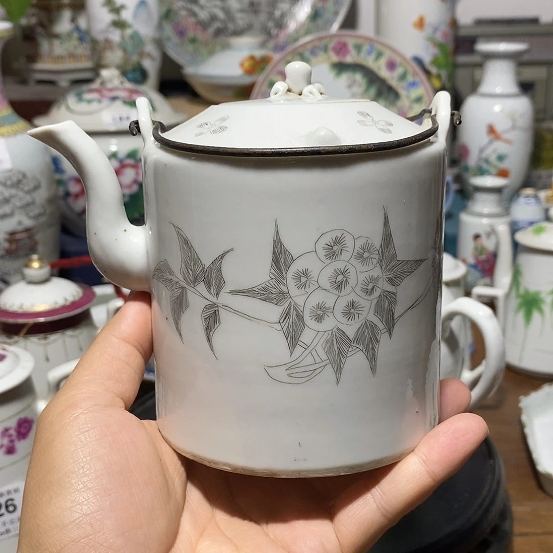 杯刻瓷茶壶一把一把