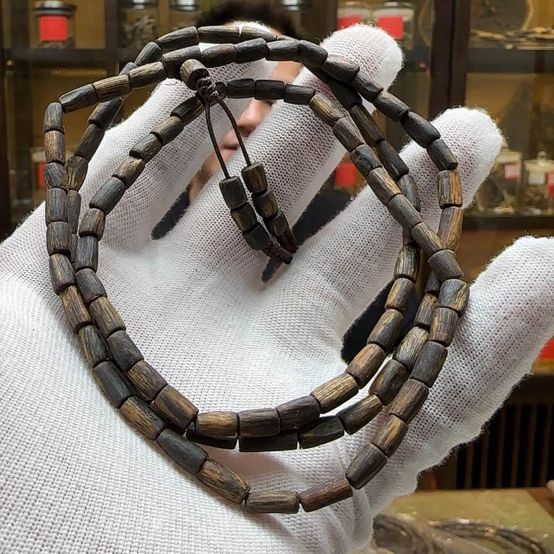 沉香手串国香棋楠老白棋随形桶珠多圈沉水1.1g