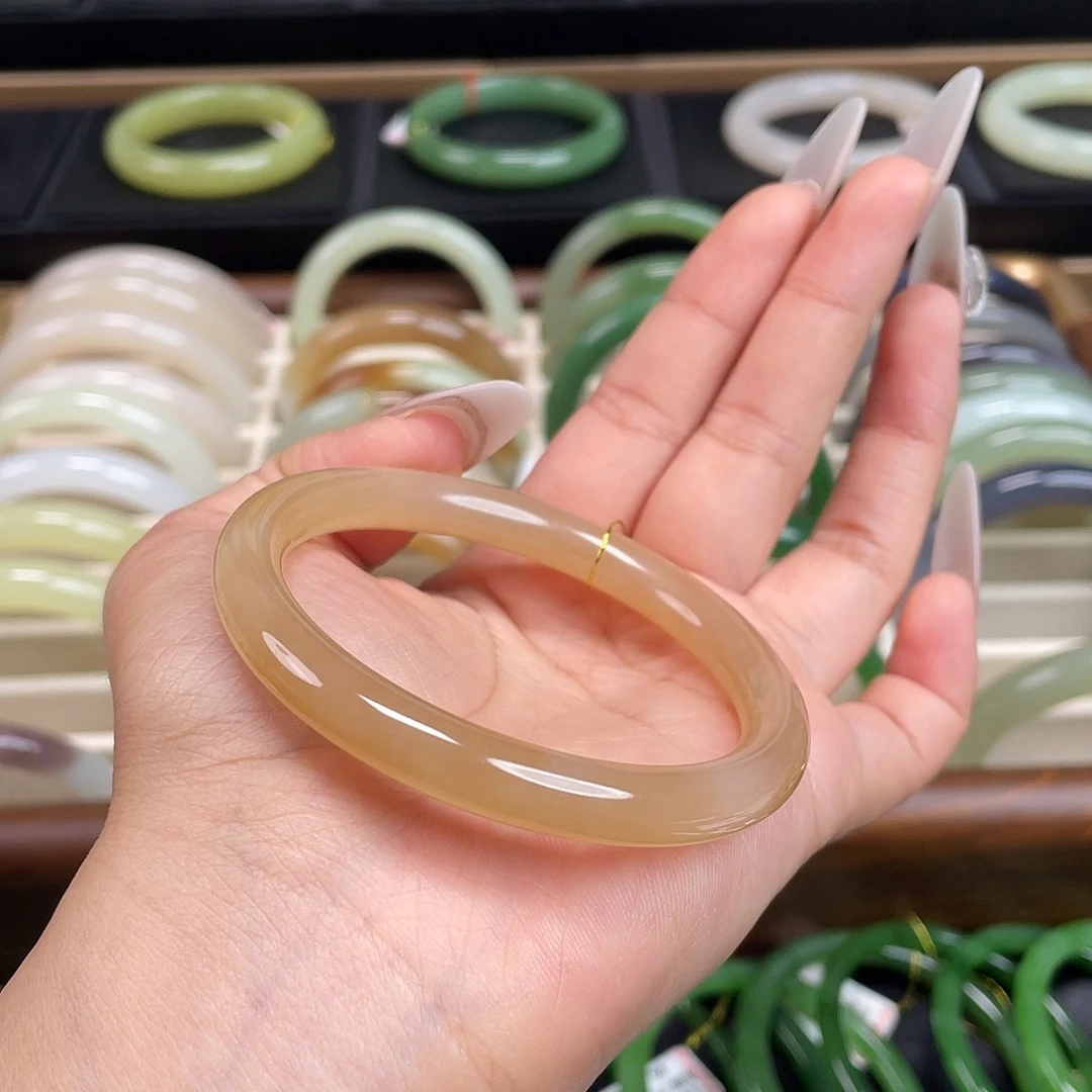 和田玉未镶嵌手镯冰糖！54