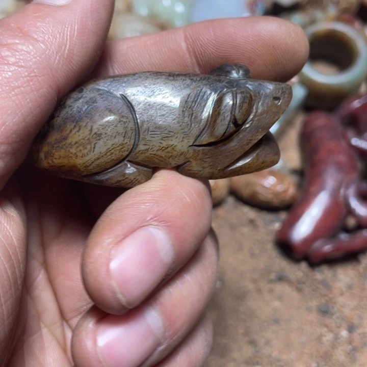 和田玉（糖玉）未镶嵌颈饰