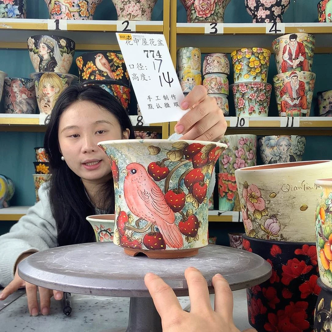 陶景德镇手工花盆774