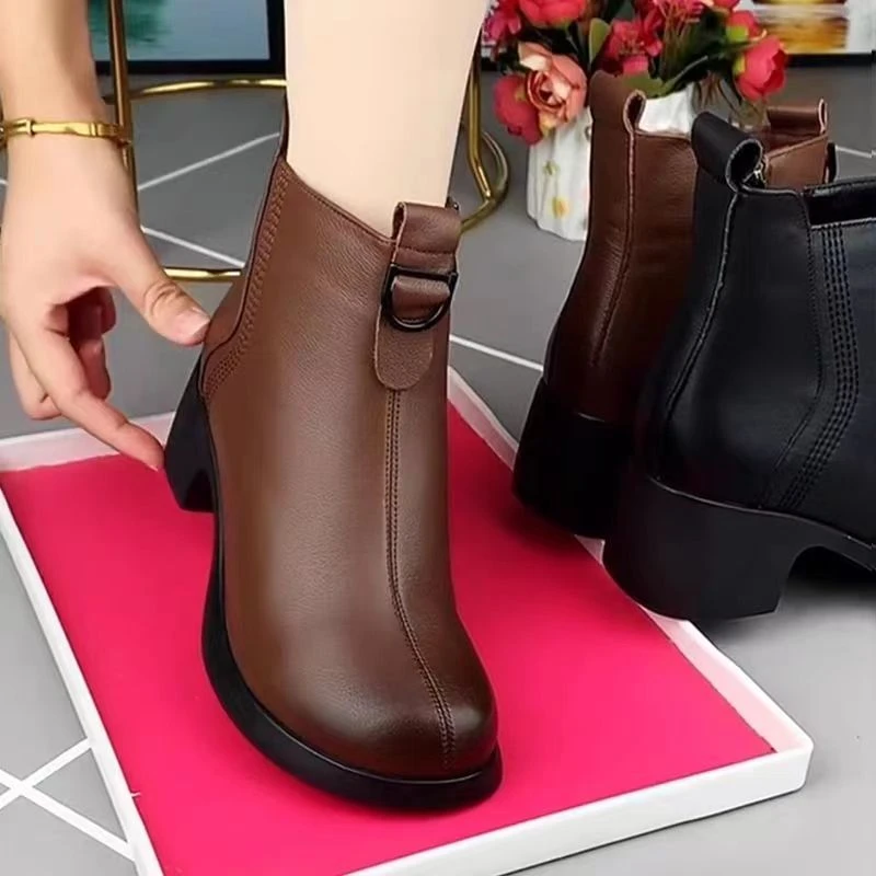 冬季新款软底时尚马丁真皮女款2023加绒防滑保暖加厚短靴靴子棉靴