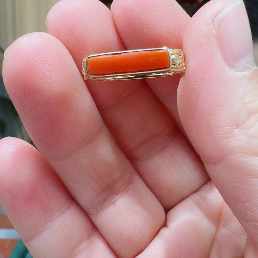 杰***南红玛瑙18K金镶嵌戒指