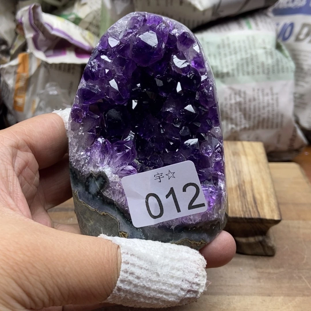 紫晶天然水晶摆件未镶嵌边*