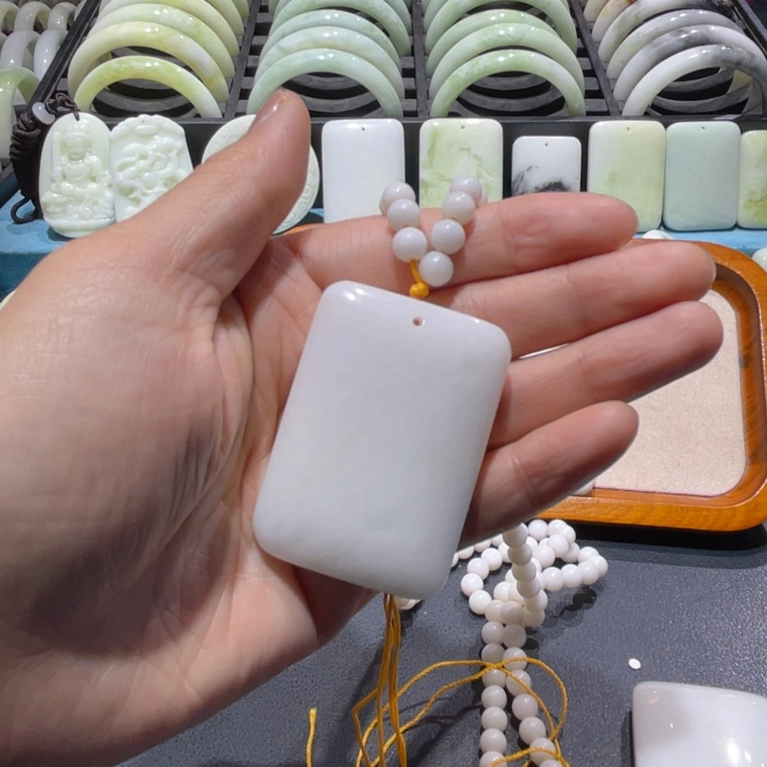 未镶嵌手链蓝田玉（蛇纹石化大理石玉）青***雨