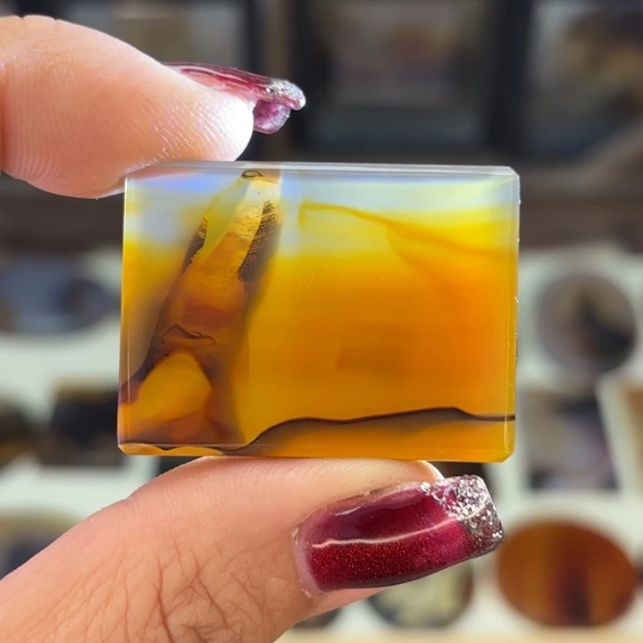 玛瑙/玉髓颈饰未镶嵌