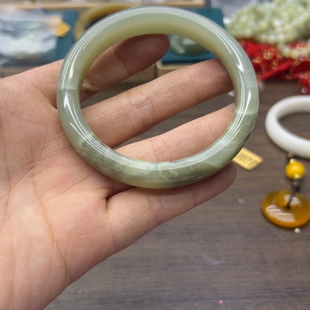 和田玉未镶嵌手镯60圈围1426