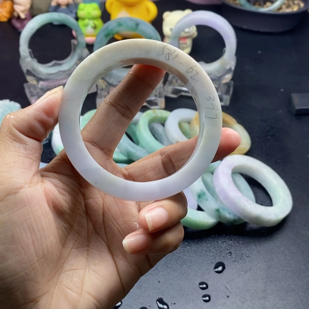 定制翡翠未镶嵌手镯定制