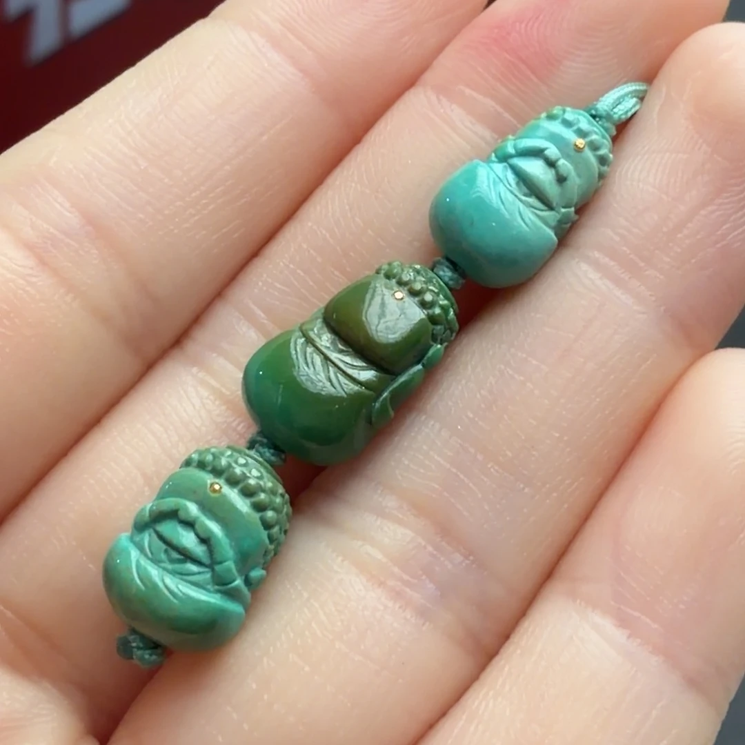 绿松石未镶嵌颈饰