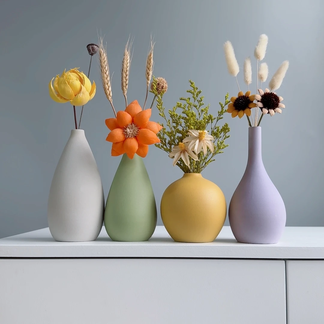 摆件陶瓷小花瓶含花总高约20-30cm