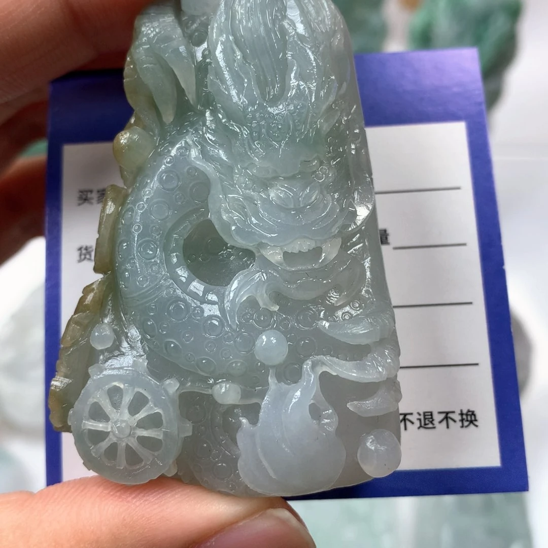 定制翡翠未镶嵌吊坠