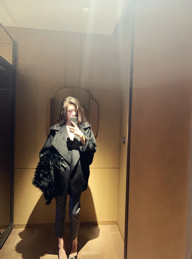 茧型大翻领苏丽羊驼毛短款大衣立体剪裁外套女