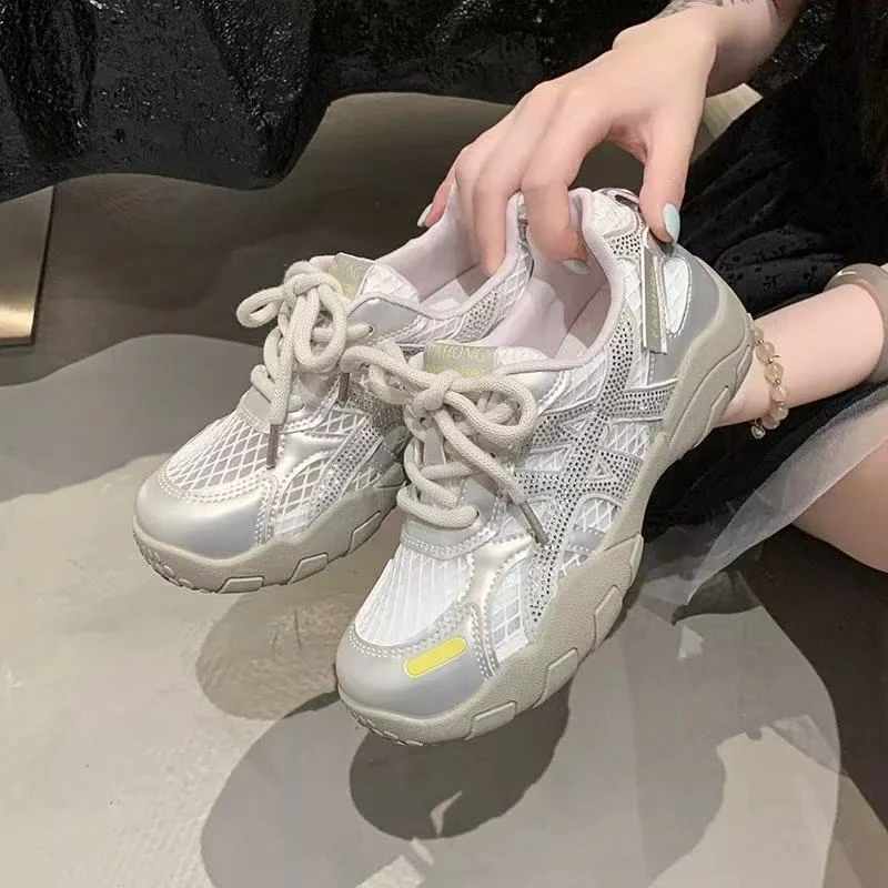 时尚水钻透气网面德训鞋女2025夏季新款舒适时尚百搭休闲阿甘鞋QQ