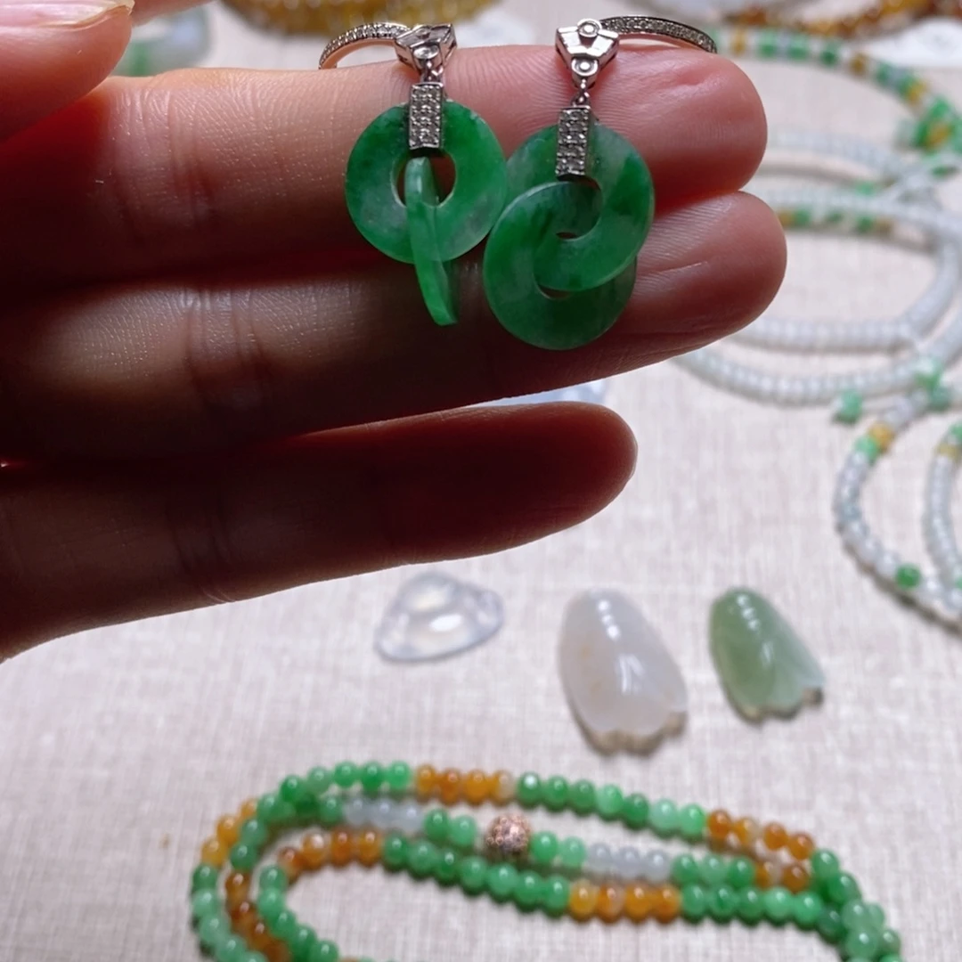 翡翠戒圈未镶嵌韩*晴