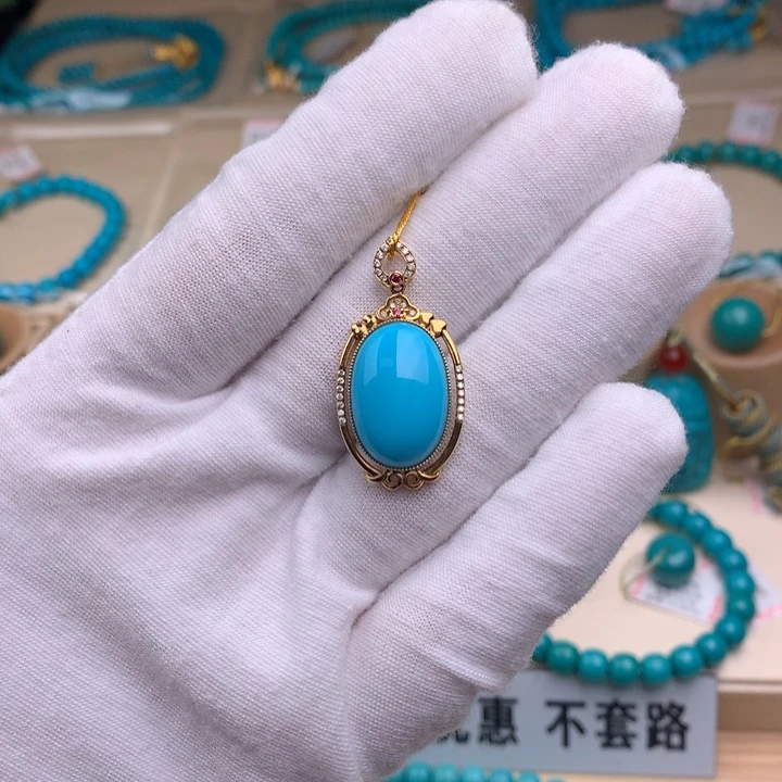 18K金镶嵌绿松石珠宝奇石