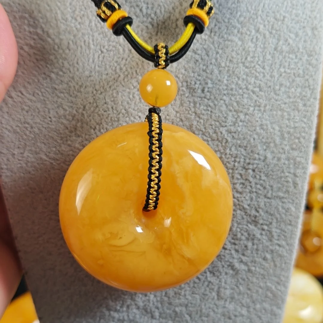 蜜蜡吊坠(赠链)未镶嵌