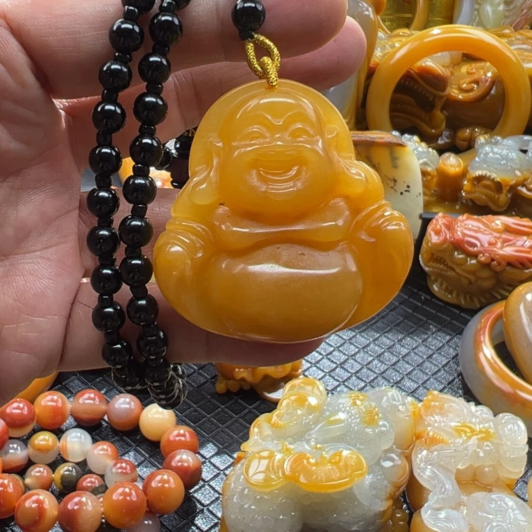 石英质玉未镶嵌颈饰
