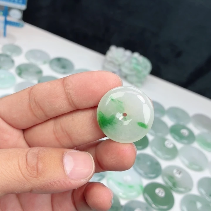 翡翠未镶嵌颈饰缅甸天然A货翡翠27.5-6.3