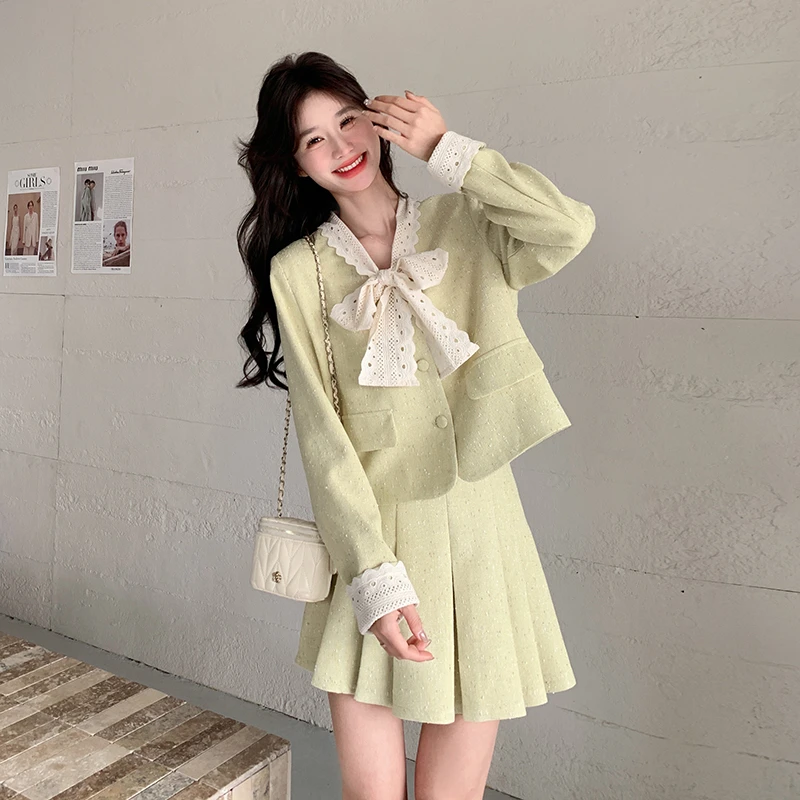 黄色法式减龄两件套女2025春季新款蝴蝶结系带西装外套百褶裙套装