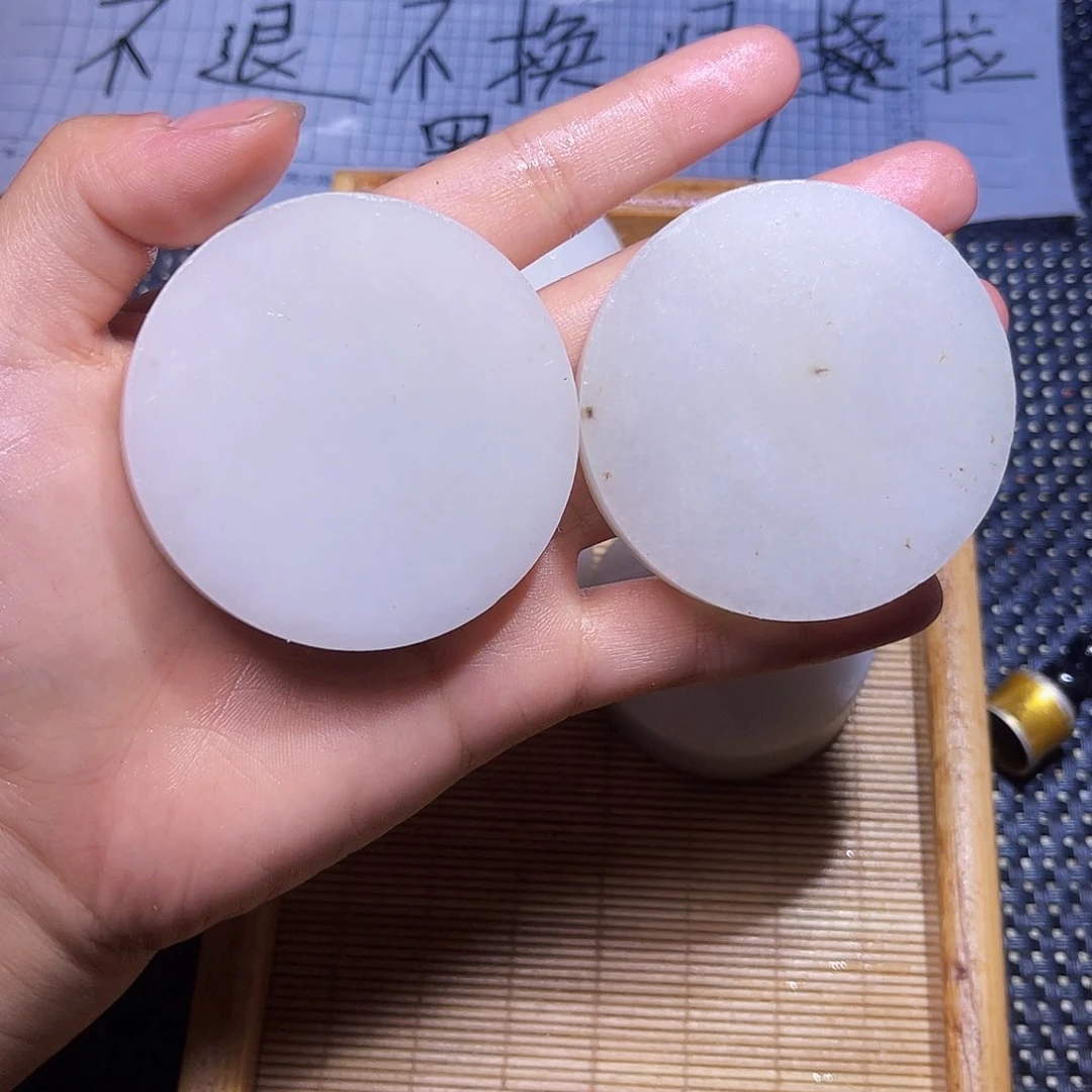 未镶嵌和田玉（子料）挂件