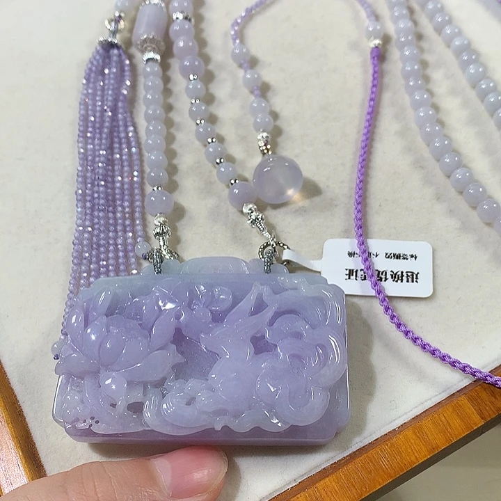 翡翠未镶嵌颈饰翡翠吊坠