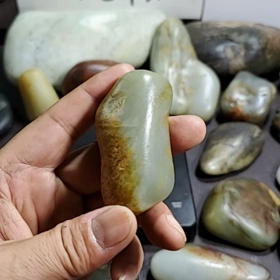 未镶嵌和田玉把件