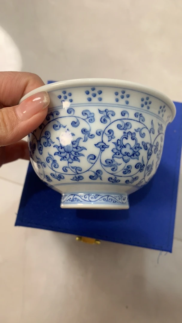 青花缠枝莲压手杯复古陶瓷主人杯功夫茶具品茗杯