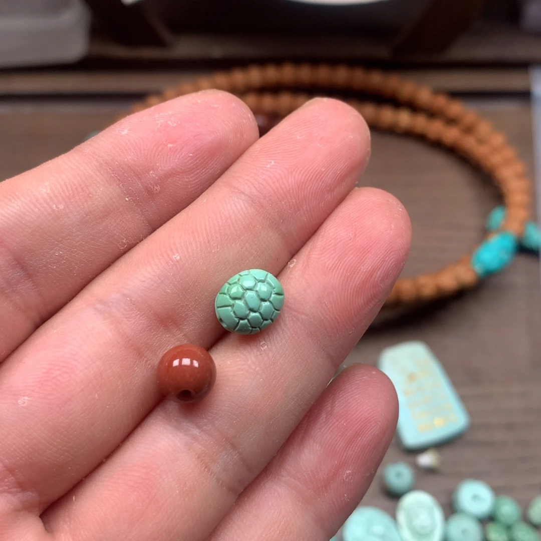 南红玛瑙未镶嵌雕刻