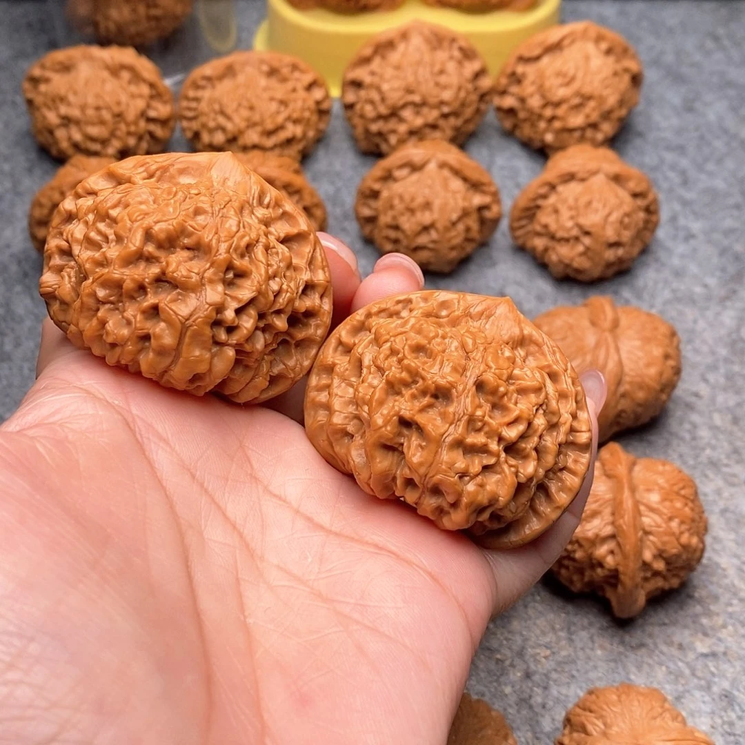 文玩核桃把件祥精品官帽50