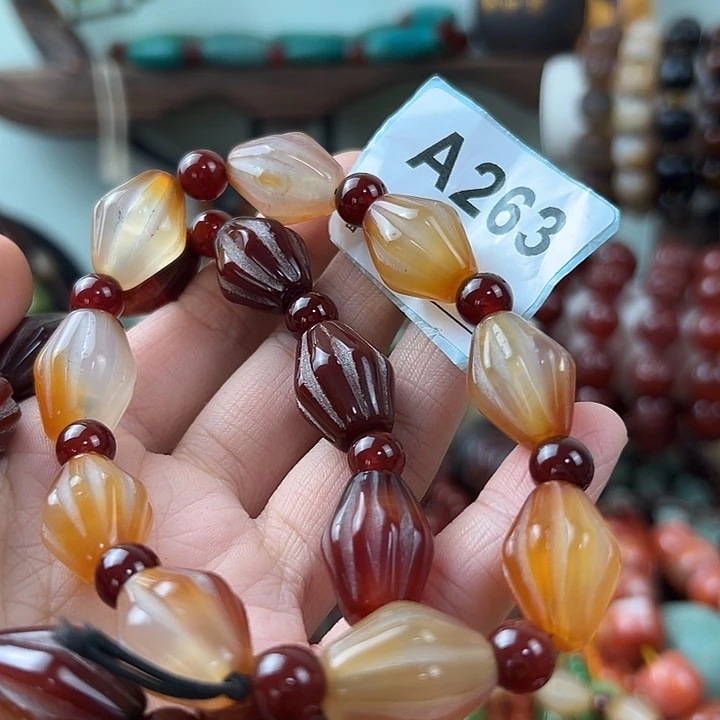 M***9和田玉（糖玉）未镶嵌颈饰