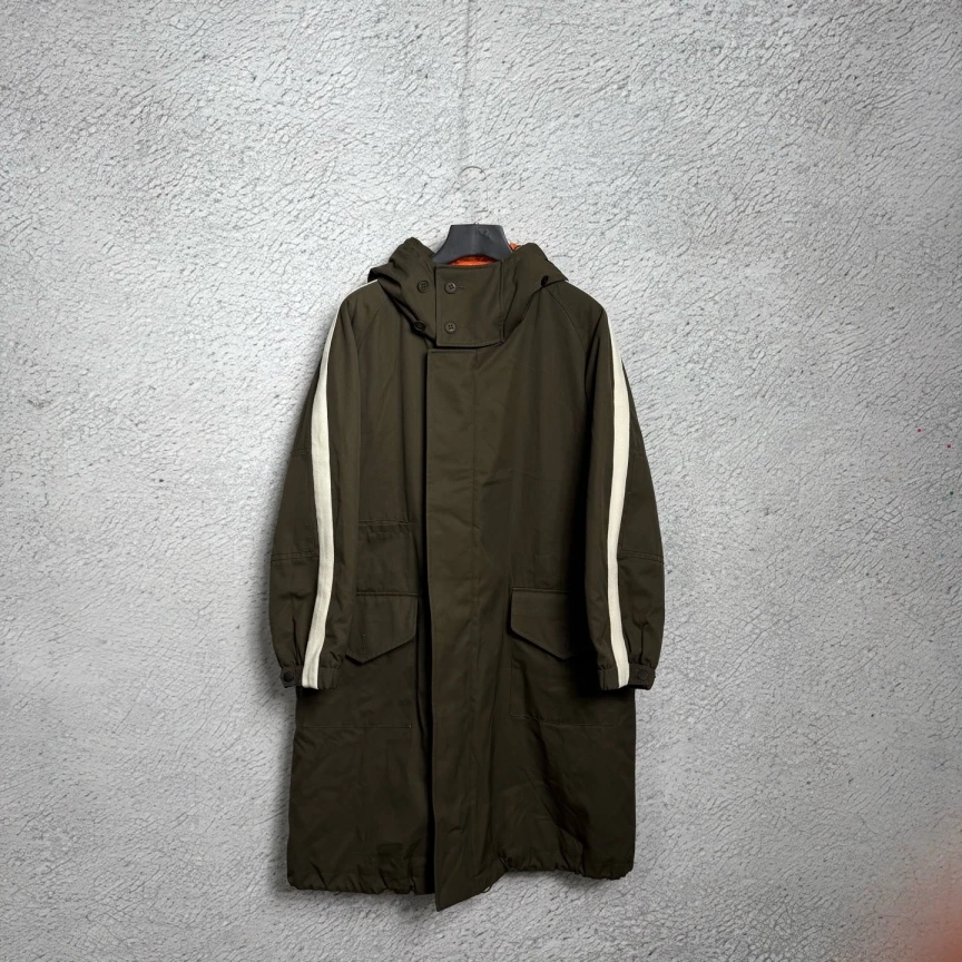 99新 FENDI/芬迪 FENDI 芬迪 纯色冲锋衣长款外套内里橘色棉服
