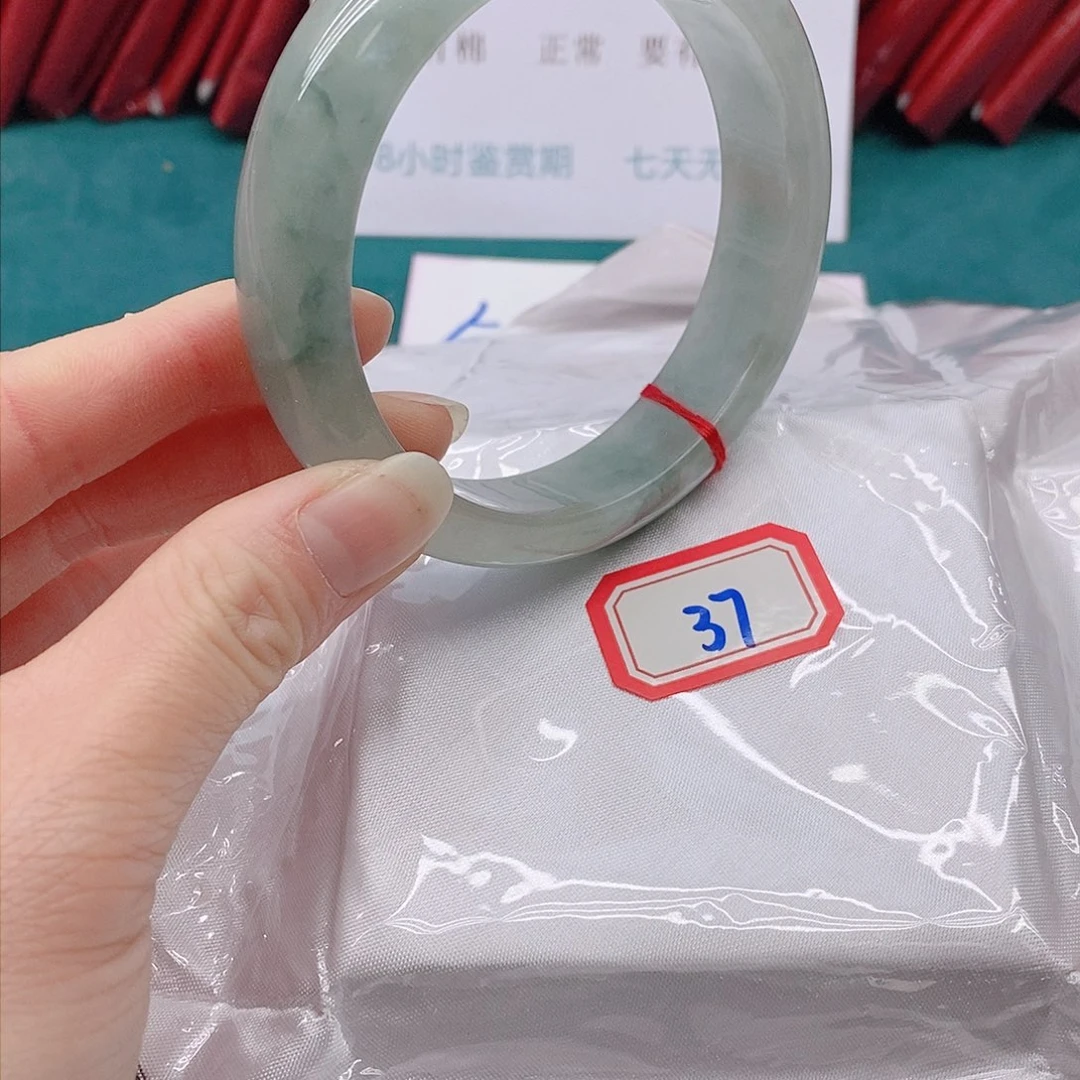 翡翠手镯未镶嵌陆*3777777777