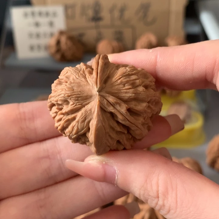 开***蟹吊坠文玩核桃异形单只，有瑕疵