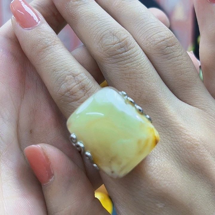 琥珀颈饰银S925镶嵌戒指