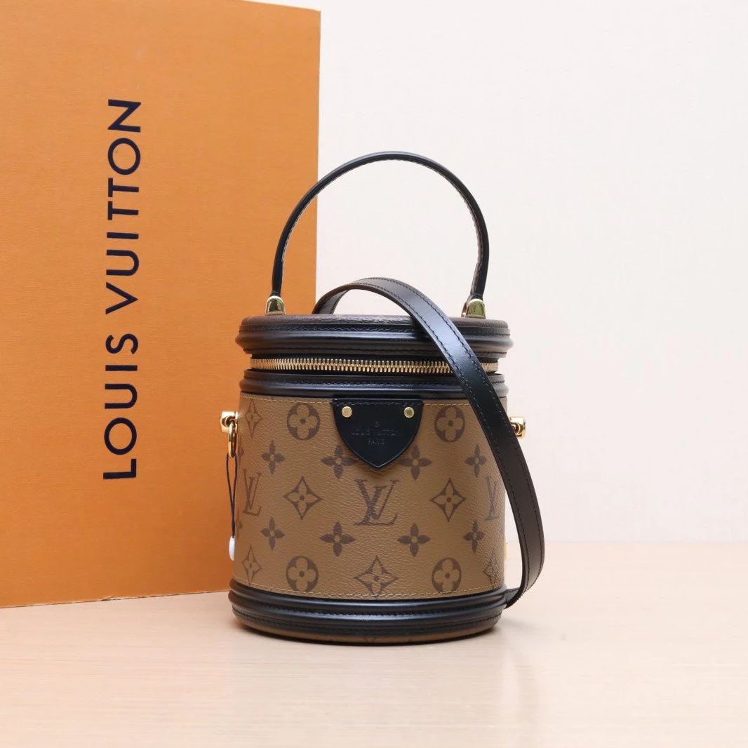 95新 LouisVuitton/路易威登 小花攀攀CANNES 圆桶包 老花 芯片
