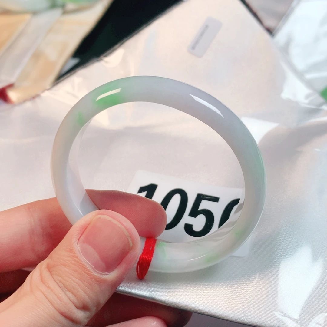 翡翠手镯未镶嵌翡翠手镯1050