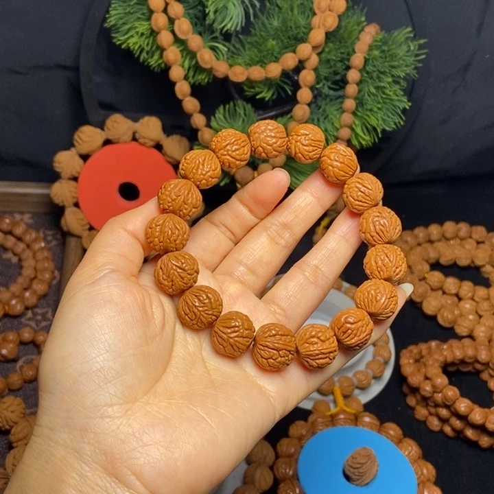 秦岭龙纹桃核手串