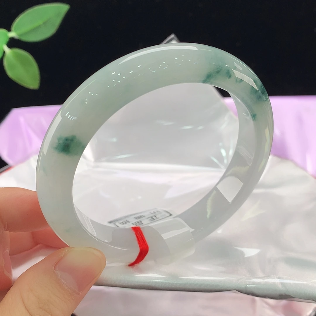 翡翠未镶嵌手镯64圈口0152