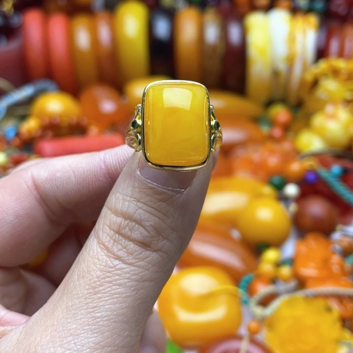 树脂制品59号黄色戒指